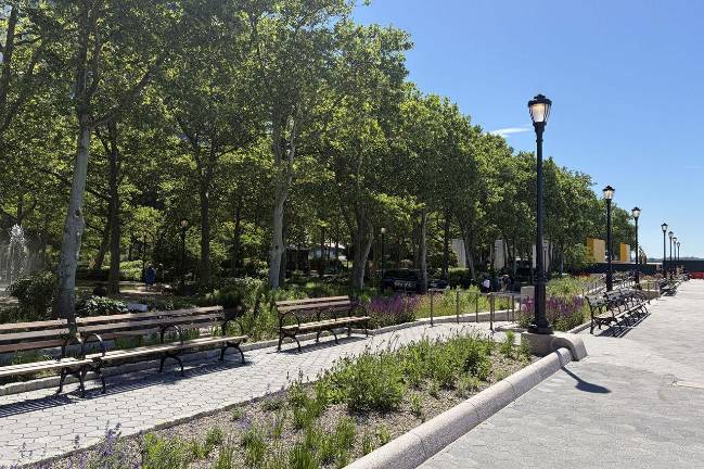 The first phase of the $200 million Battery Coastal Resilience Project, which will elevate the park’s wharf, has been completed.