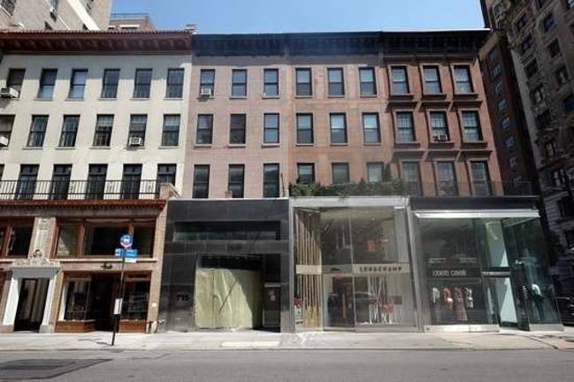 The city does not currently collect statistics on storefront vacancies. A new city council report calls for improved data collection, among other recommendations intended to address the loss of neighborhood businesses. Photo: Pierre Crosby / @pierrecrosby