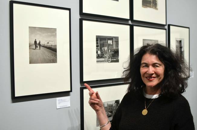 Janette Beckman with Dorothea Lange photo. Photo: Anne Kristoff