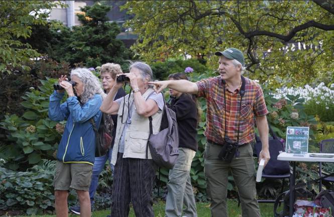 Birders at an NYC Bird Alliance birding event.