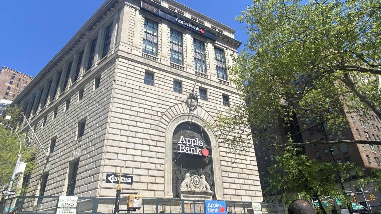 High atop the landmarked Italian Renaissance-style Apple Bank Building sits a brand new time-and-temperature display, delighting neighborhood residents who felt lost without its reassuring presence.