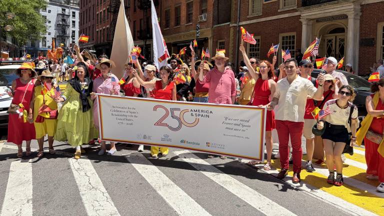 The Independence Day Parade ended at Fraunces Tavern, where Spanish and Americans alike rejoiced.